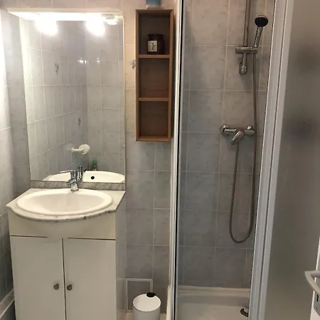 Апартаменты 25m2 Avec Parking Et Balcon Centre