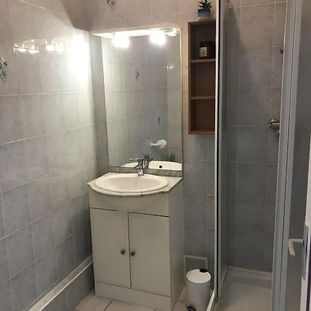 Apartament 25m2 Avec Parking Et Balcon Centre Aix-les-Bains